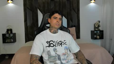 mateo_dilucajs1 online show from September 2025 07:19:02 PM