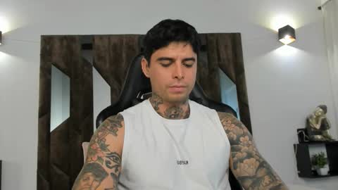 mateo_dilucajs1 online show from October 2025 08:31:01 PM
