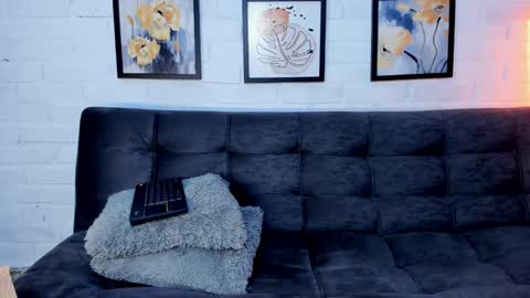 Snapshot of mateo_hunter chatting on October 2025 04:09:01 AM MATEO HUNTER online show from October 2025 04:09:01 AM