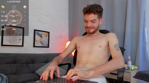 Snapshot of mateo_hunter chatting on November 2025 06:11:02 AM MATEO HUNTER online show from November 2025 06:11:02 AM