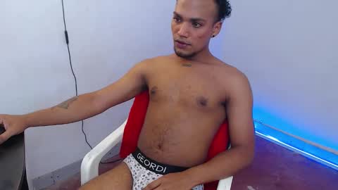 Mateo and Noah online show from February 2026 07:01:02 PM