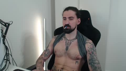 Snapshot of mateohalifa chatting on May 2026 12:45:01 PM mateohalifa online show from May 2026 12:45:01 PM