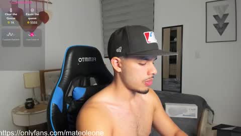 Snapshot of mateoleone chatting on October 2025 11:54:02 PM Matt online show from October 2025 11:54:02 PM