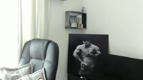 Snapshot of mathews_roses chatting on September 2025 12:10:02 PM Marck Mathews online show from September 2025 12:10:02 PM