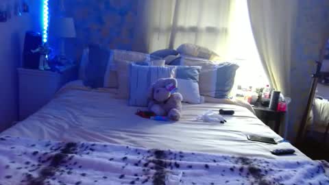 mathislauraashley2023 online show from June 2026 06:42:01 PM
