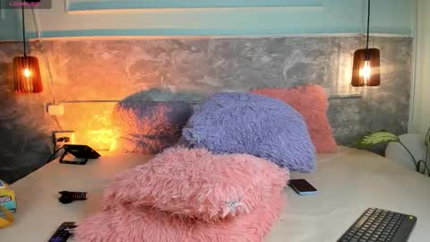 Mati  online show from November 2025 01:03:02 AM