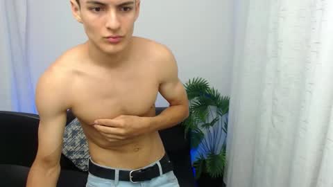 Matias online show from November 2025 02:05:01 PM