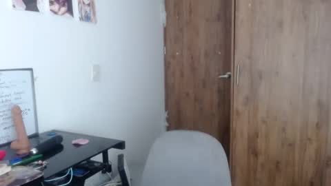 Snapshot of matilde27 chatting on December 2024 05:02:01 PM Daniela online show from December 2024 05:02:01 PM