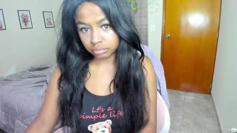 Snapshot of matilde27 chatting on September 2025 11:04:02 AM Daniela online show from September 2025 11:04:02 AM