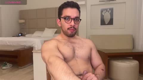 The Matt Leon online show from November 2025 01:04:02 AM