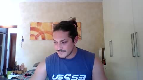 matteushh87 online show from November 2025 09:31:02 AM