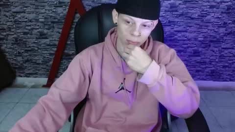 Snapshot of matthewboy_ chatting on March 2025 12:31:02 PM MatthewBoy online show from March 2025 12:31:02 PM