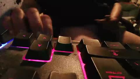 Snapshot of mattw31019 chatting on February 2026 01:17:01 AM mattw31019 online show from February 2026 01:17:01 AM