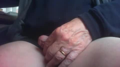 Snapshot of maturedaddi chatting on October 2025 09:43:02 AM Maturedaddi online show from October 2025 09:43:02 AM