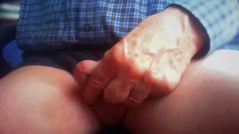 Maturedaddi online show from April 2026 01:05:02 PM
