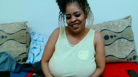 Snapshot of maturedbootyqueen chatting on June 2026 09:43:02 PM QUEEN online show from June 2026 09:43:02 PM