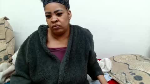 Snapshot of maturedbootyqueen chatting on June 2026 08:34:02 AM QUEEN online show from June 2026 08:34:02 AM