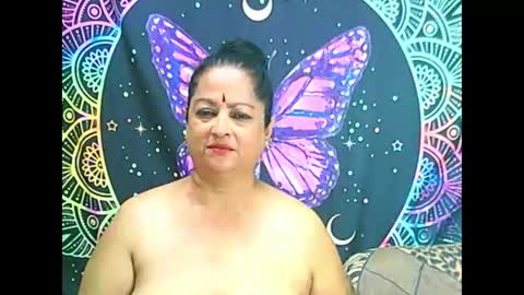 Snapshot of matureindian4u65 chatting on March 2025 01:56:02 AM matureindian4u65 online show from March 2025 01:56:02 AM