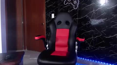 Snapshot of maty_hard chatting on January 2025 11:34:01 AM Matias online show from January 2025 11:34:01 AM