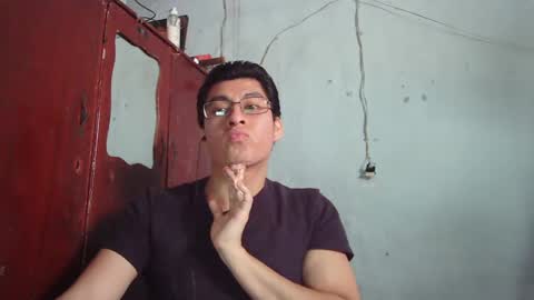 Mauro online show from December 2024 06:49:02 PM