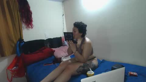 mauroluxandra online show from June 2026 04:45:01 PM