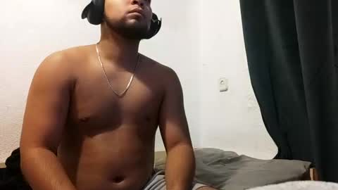 Snapshot of mauroo2025 chatting on February 2025 11:43:02 AM mauroo2025 online show from February 2025 11:43:02 AM