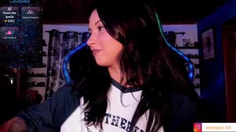 Hilary online show from October 2025 01:17:01 AM