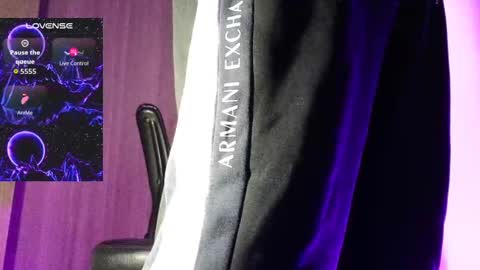 Snapshot of max__prada chatting on October 2025 02:21:01 AM max__prada online show from October 2025 02:21:01 AM