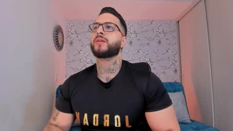 max D. online show from February 2026 11:42:02 AM