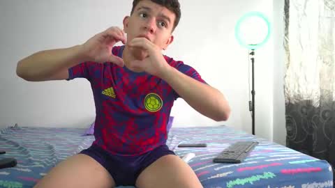 Max online show from November 2025 01:00:01 PM