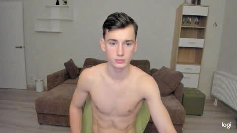 max_foks_ online show from February 2026 05:44:02 PM