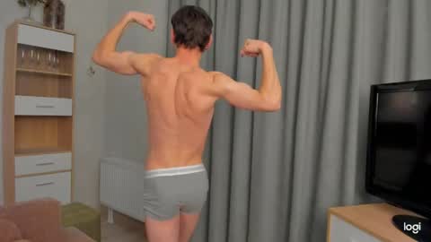 Snapshot of max_foks_ chatting on May 2026 06:46:01 PM max_foks_ online show from May 2026 06:46:01 PM