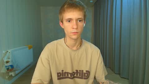 Max Gen with tats 24years  And Ethan without tats 20 years online show from December 2024 12:30:01 AM