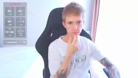 Max Gen with tats 24years  And Ethan without tats 20 years online show from February 2025 05:00:01 AM