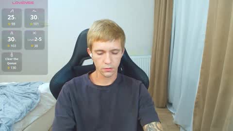 Max Gen with tats 24years  And Ethan without tats 20 years online show from September 2025 04:45:01 PM