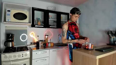 Max online show from February 2026 01:21:01 PM