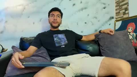 Max Hornye online show from February 2026 07:18:01 PM