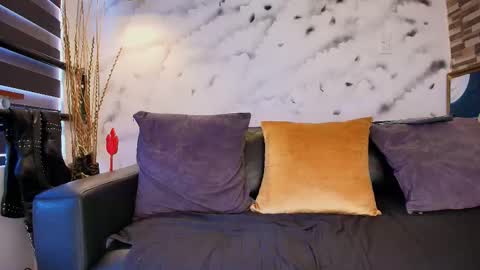 Max Hornye online show from February 2026 06:59:02 PM