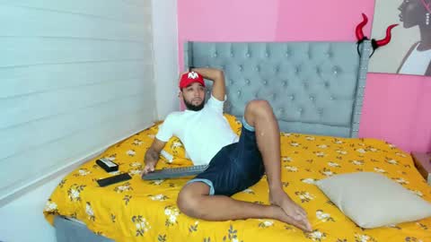 Snapshot of max_sexyhot26 chatting on December 2024 02:55:01 AM max_sexyhot26 online show from December 2024 02:55:01 AM