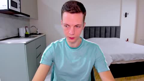 Max  online show from January 2025 03:41:01 PM