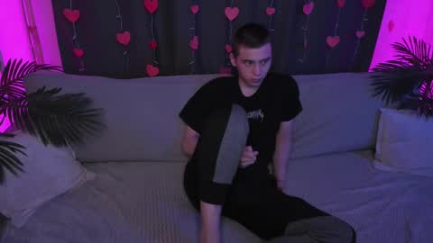 Snapshot of max_sm1th chatting on March 2025 06:54:01 PM Max online show from March 2025 06:54:01 PM