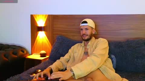 Max Taylor online show from March 2025 02:48:01 AM