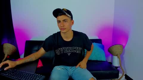 MAX     online show from October 2025 01:28:01 AM