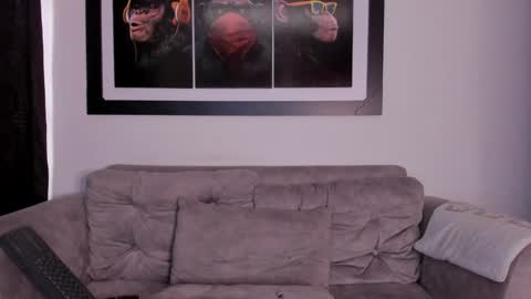 Maxcarther online show from December 2024 06:04:02 PM