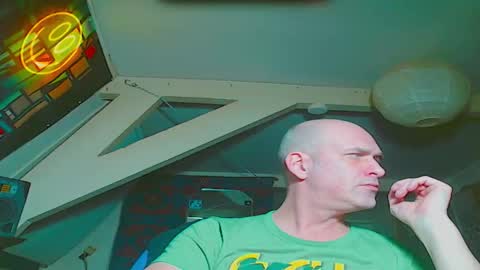 maxhardcore77 online show from March 2026 07:17:02 PM