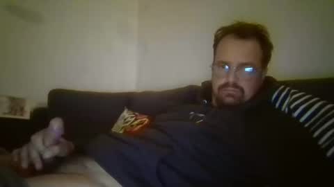 maxhorn591 online show from September 2025 09:52:02 PM