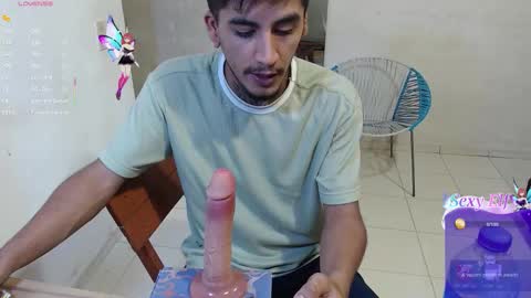 Snapshot of maxi_dick33 chatting on February 2026 11:58:01 PM maxi dick online show from February 2026 11:58:01 PM