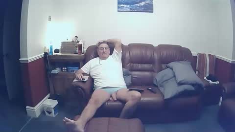 MAX online show from October 2025 09:59:02 PM