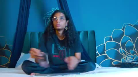 Maxi  Max online show from July 2026 07:27:02 PM