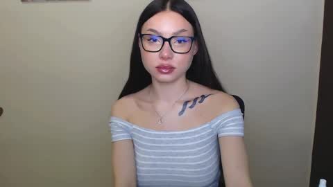 Snapshot of maxi_sweetheart chatting on January 2025 09:24:01 AM Joanna online show from January 2025 09:24:01 AM